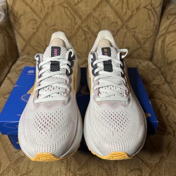 Brooks Ghost 17 Narrow (2A) w Box - Picture 5 of 9